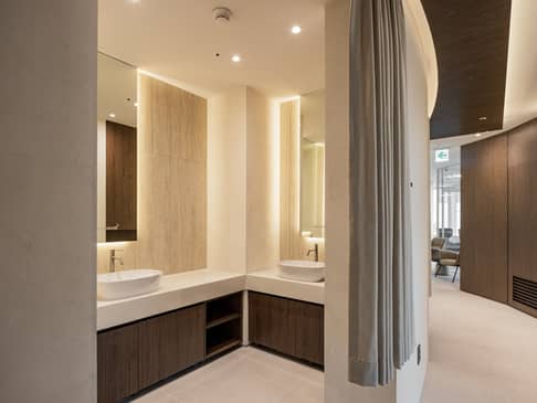 Slider image (4) Oganacell Dermatology Jamsil Branch